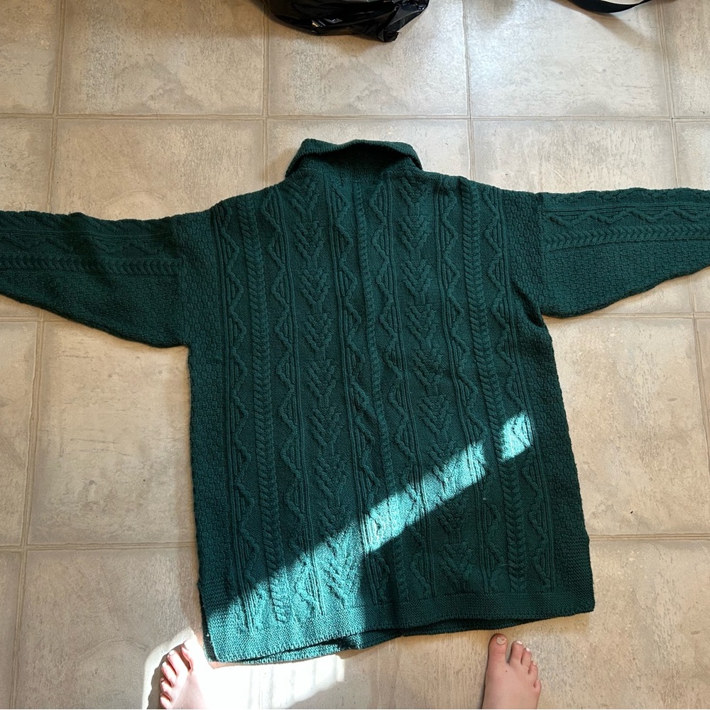 Women’s Green Cable Knit Sweater